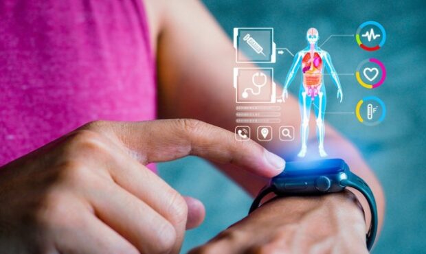 اختراع دستگاه تولید برق از گرما و سیگنال‌های بیوالکتریک بدن انسان